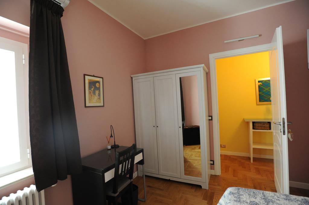 B&B Aurora Domus D'A-Mare Pesaro Cameră foto