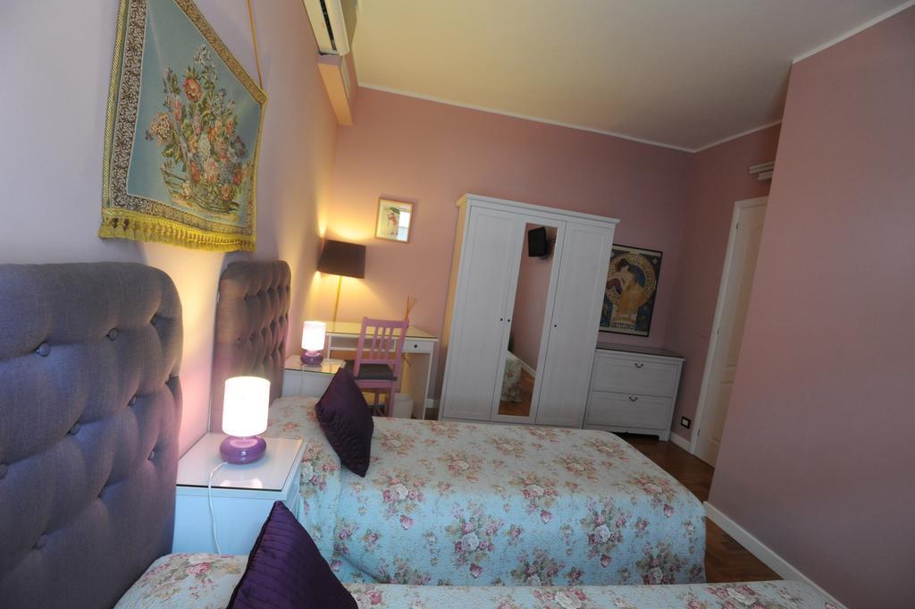 B&B Aurora Domus D'A-Mare Pesaro Cameră foto